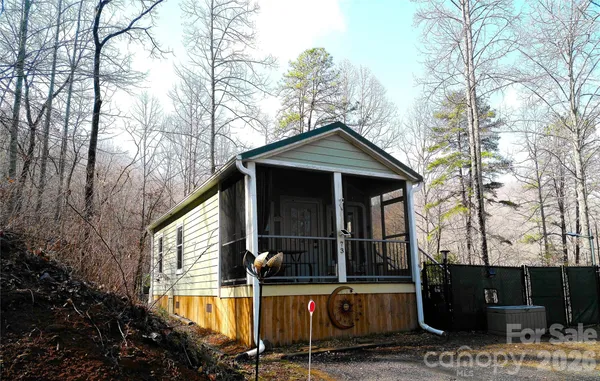 $224,500 | 73 Bear Oat Trail, Franklin, NC 28734
