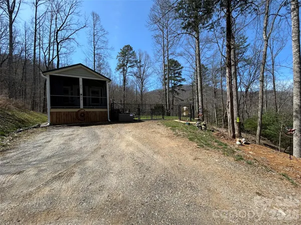 $224,500 | 73 Bear Oat Trail, Franklin, NC 28734