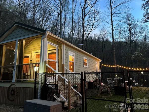 $224,500 | 73 Bear Oat Trail, Franklin, NC 28734
