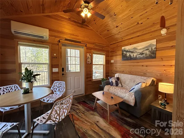 $224,500 | 73 Bear Oat Trail, Franklin, NC 28734