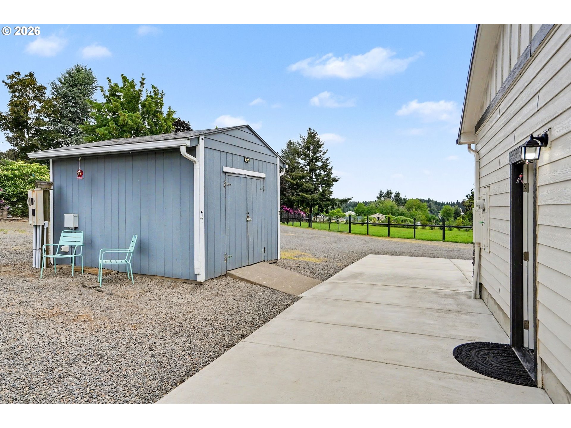 11862 Steinkamp Road Southeast Aumsville, OR 97325 - Photo 41 of 48 a view of a backyard of a house