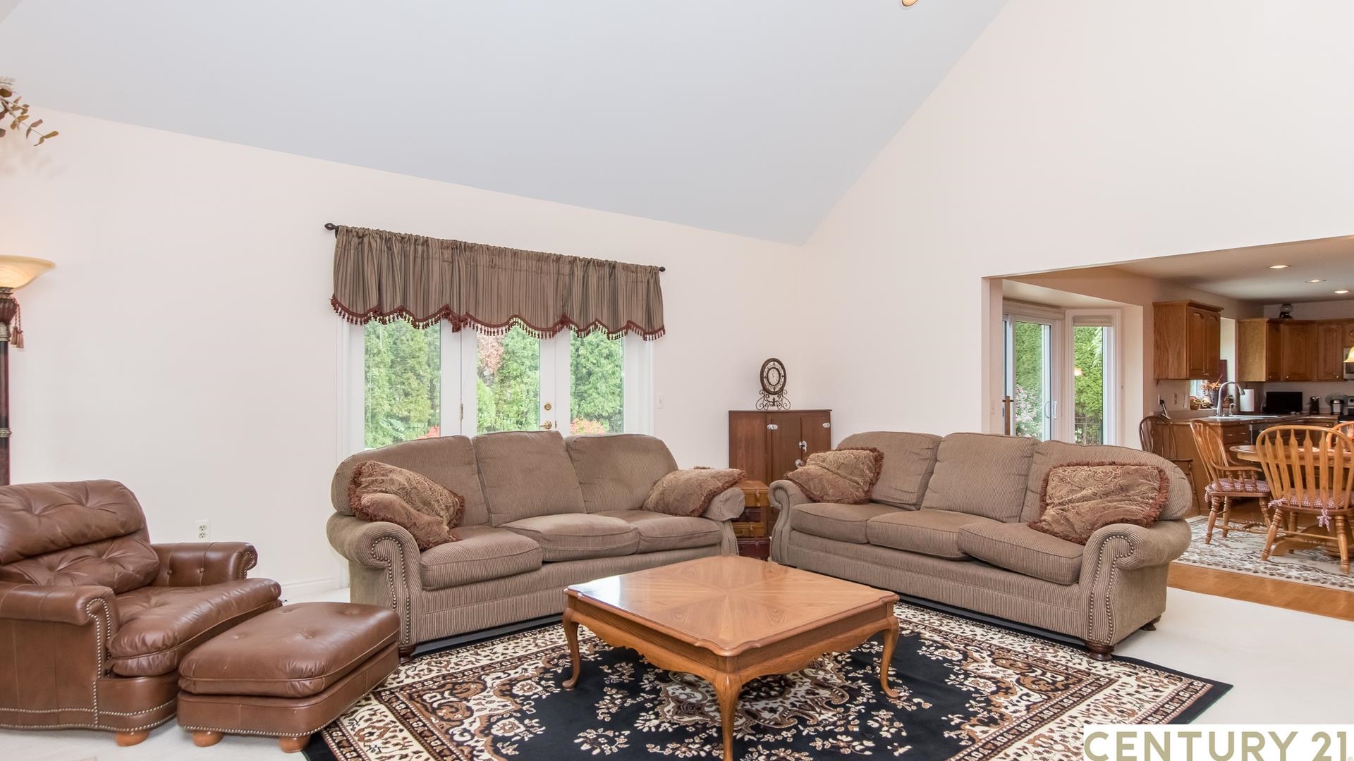 396 Oakbridge Drive Rochester, MI 48306 - Photo 45 of 99 50121464-44.JPG
