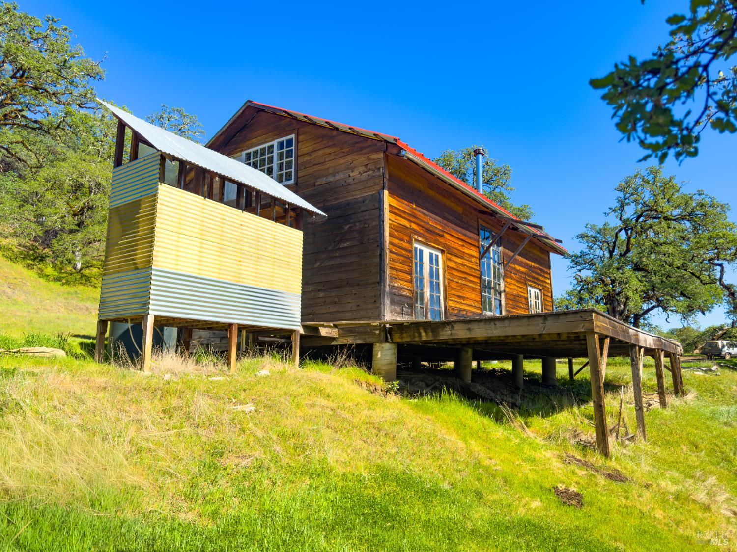 1510 Boonville Road Ukiah, CA 95482 - Photo 10 of 26 a front view of house with a garden
