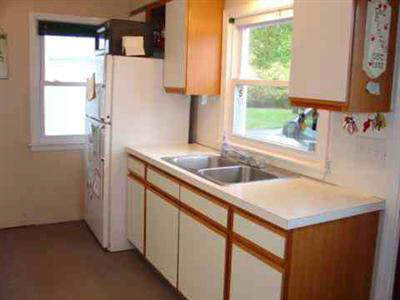 4224 Richfield Road Flint, MI 48506 - Photo 5 of 7 20187447-4.JPG