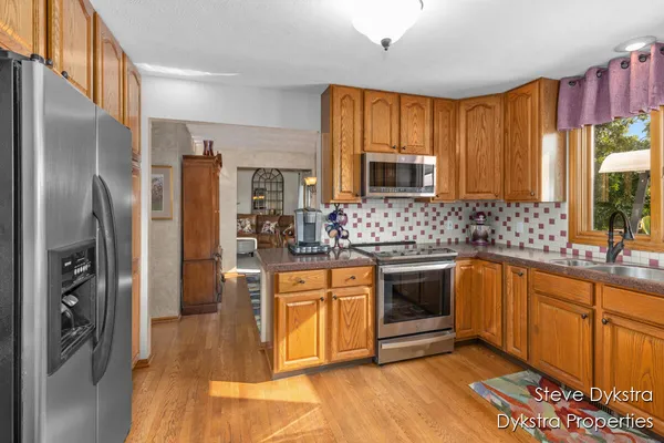 $615,000 | 2264 Grand Valley Drive Northeast, Ada, MI 49301