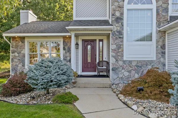 $615,000 | 2264 Grand Valley Drive Northeast, Ada, MI 49301