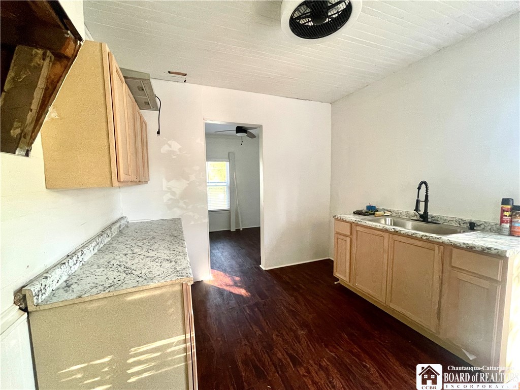 810 Washington Street Jamestown, NY 14701 - Photo 6 of 22