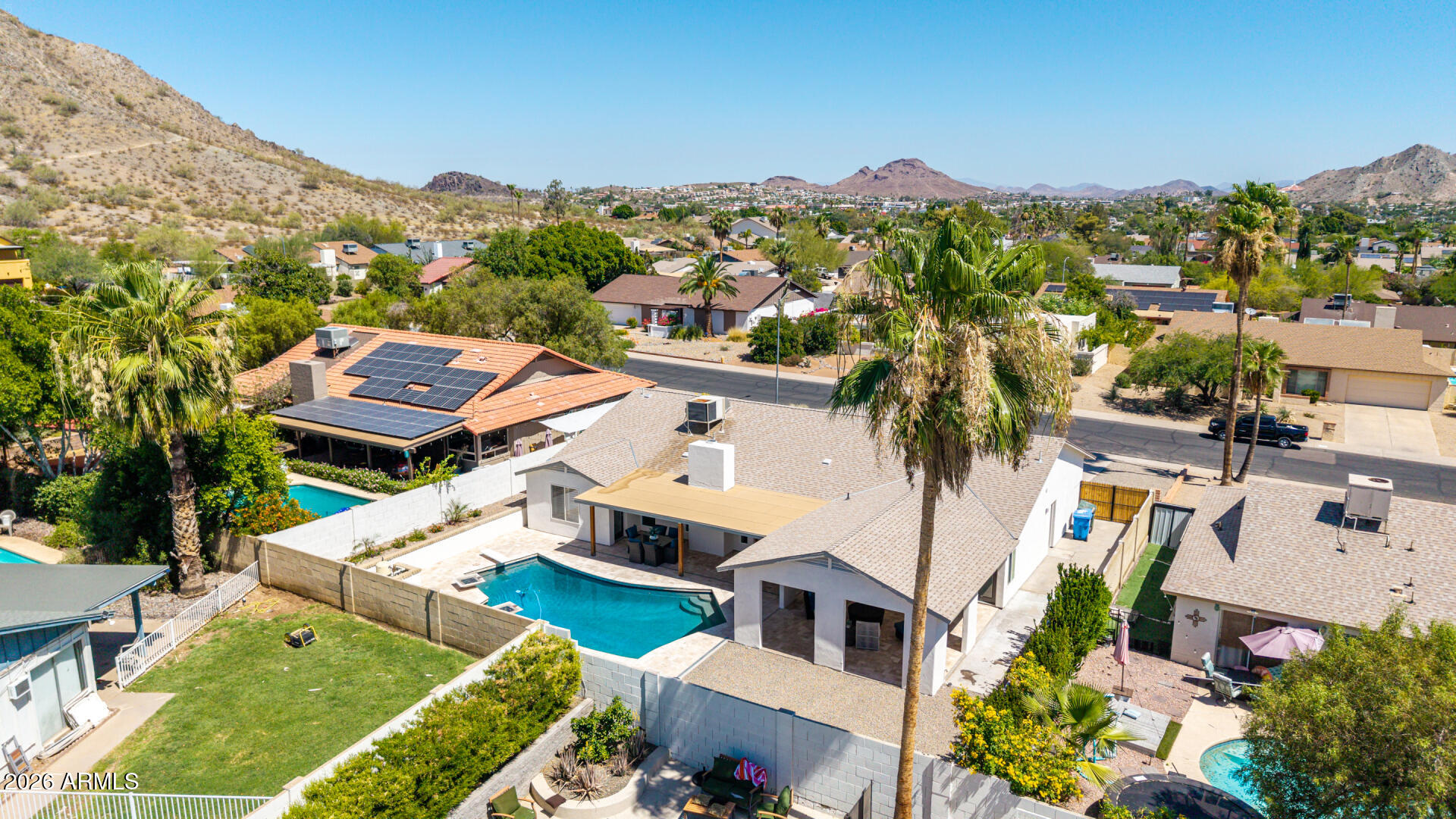 2335 East Shangri La Road Phoenix, AZ 85028 - Photo 2 of 50