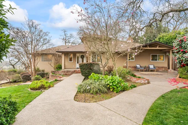 $2,225,000 | 8218 Finisterre Court, Fair Oaks, CA 95628