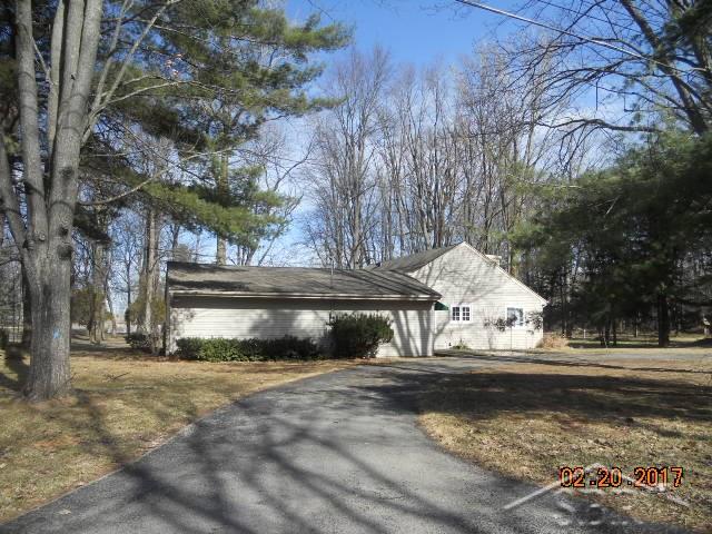 4161 Emerald Road Bridgeport, MI 48722 - Photo 8 of 17 31313431-7.JPG