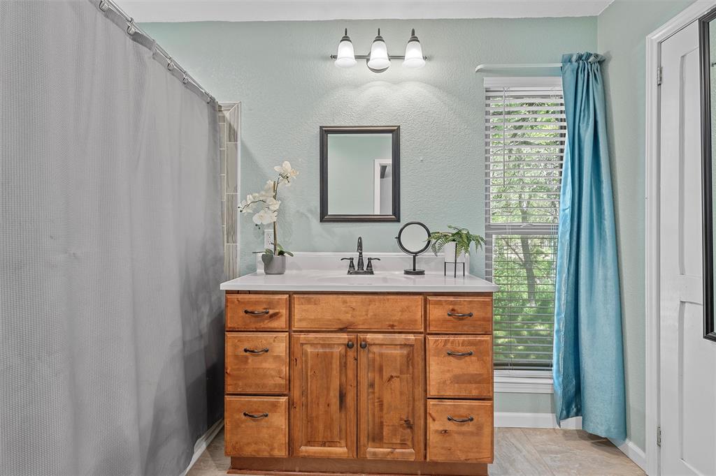 384 Ft Graham Road Waco, TX 76705 - Photo 16 of 29