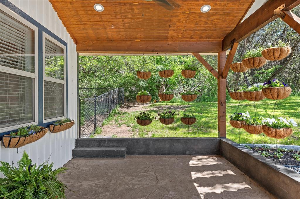 384 Ft Graham Road Waco, TX 76705 - Photo 21 of 29