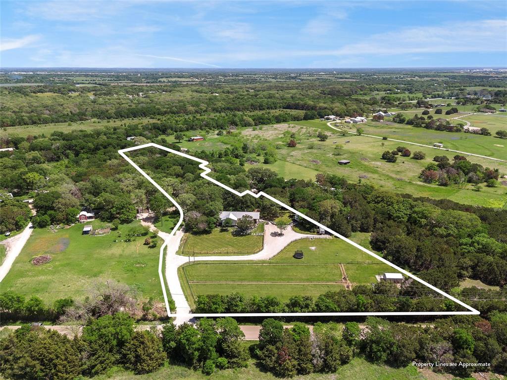 384 Ft Graham Road Waco, TX 76705 - Photo 6 of 29