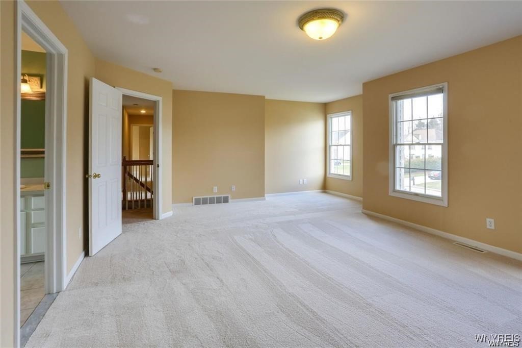 5558 Martha's Vineyard Clarence, NY 14032 - Photo 15 of 25