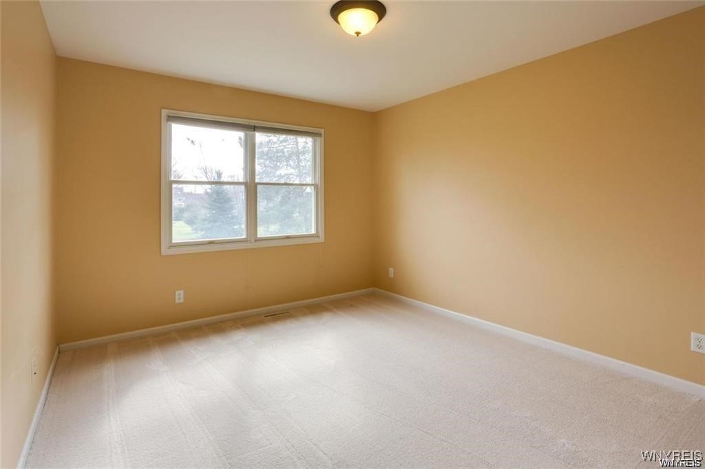 5558 Martha's Vineyard Clarence, NY 14032 - Photo 18 of 25