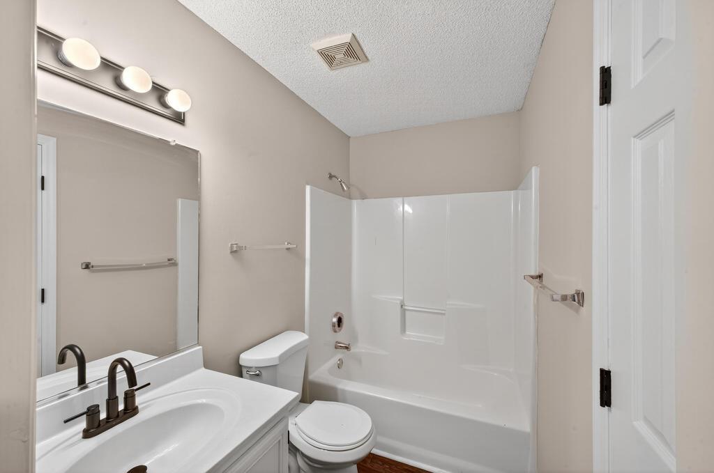 111 Raintree Court Aiken, SC 29803 - Photo 5 of 19 IMG_4117