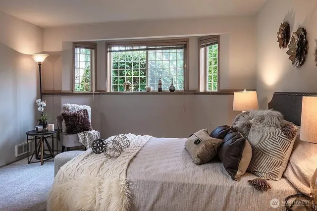 $894,000 | 200 99th Avenue Northeast, Unit 16, Bellevue, WA 98004