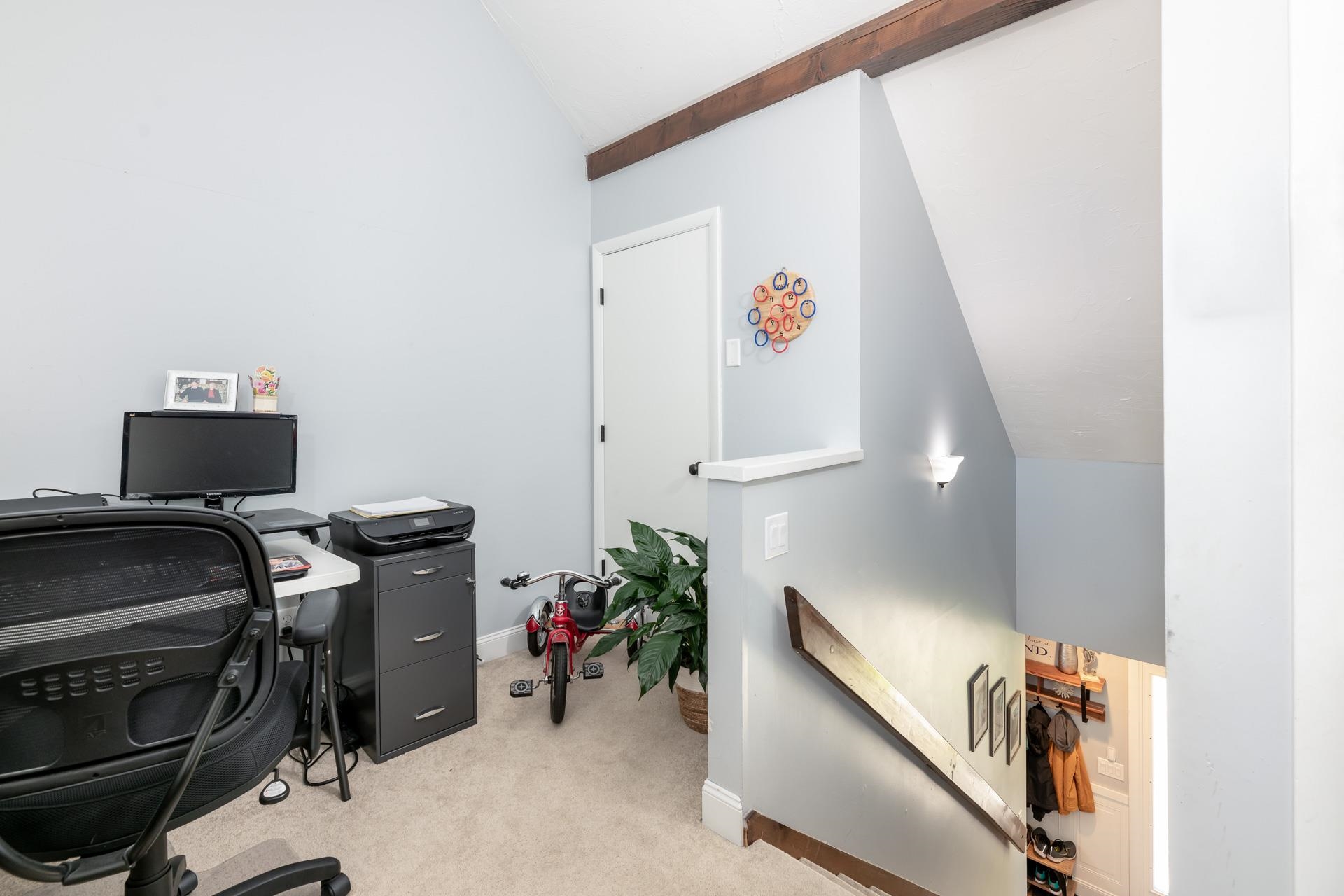 6 Cumberland Road, Unit 3 Gilford, NH 03249 - Photo 5 of 35
