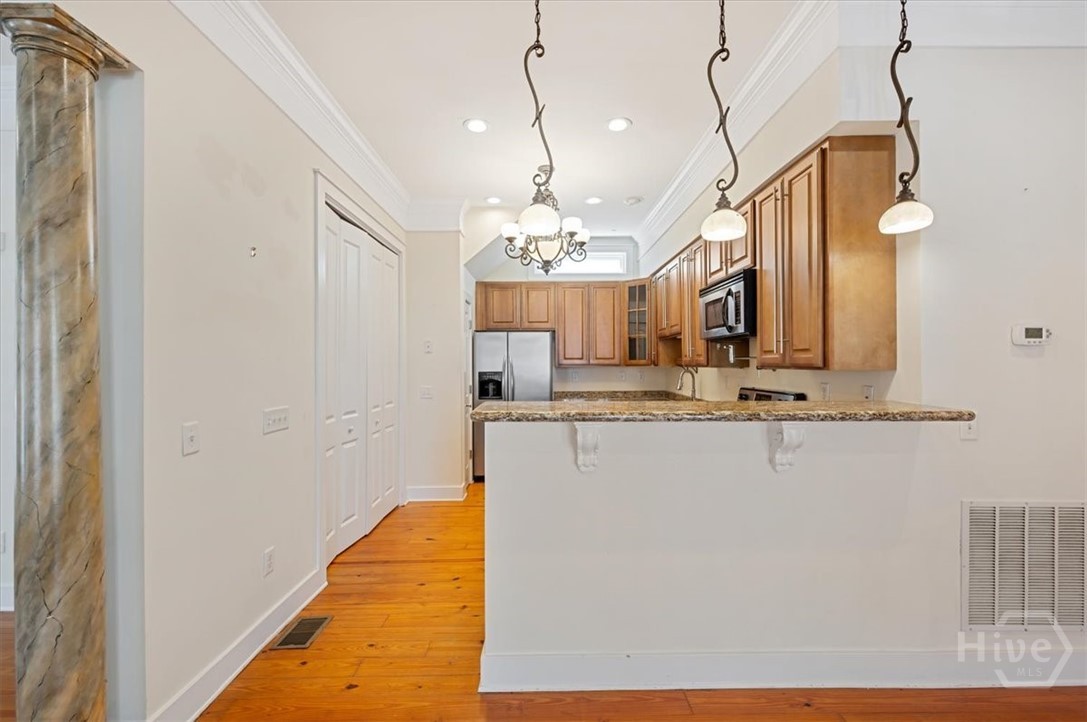 220 East 33rd Street, Unit A Savannah, GA 31401 - Photo 13 of 35