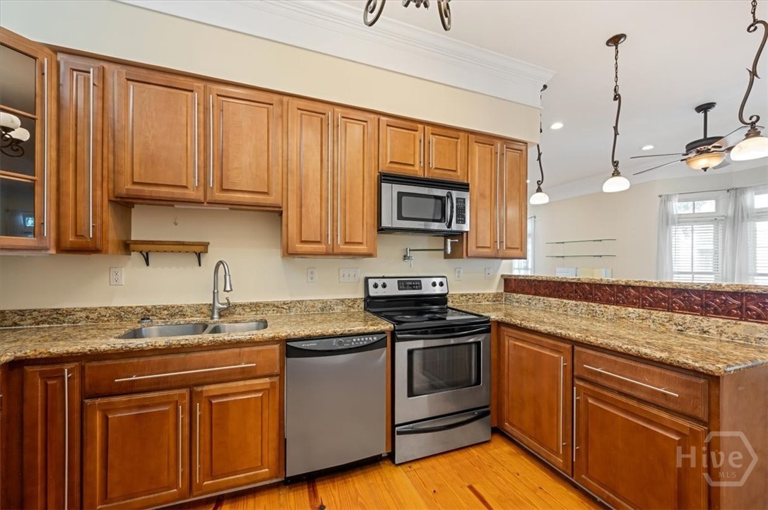 220 East 33rd Street, Unit A Savannah, GA 31401 - Photo 15 of 35