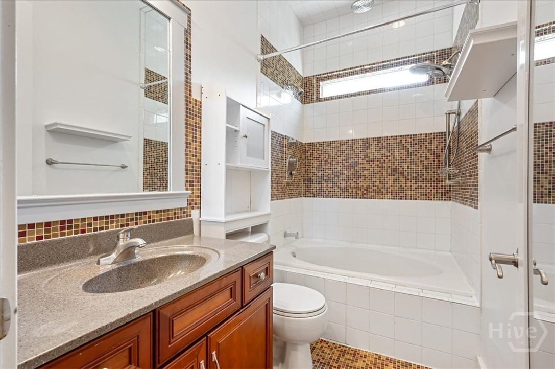 220 East 33rd Street, Unit A Savannah, GA 31401 - Photo 30 of 35