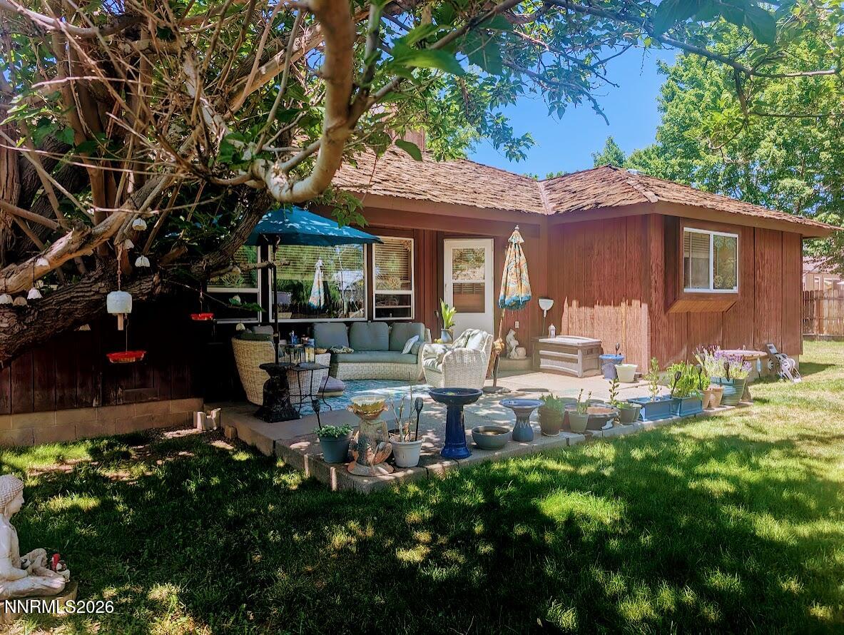4263 Muirwood Circle Reno, NV 89509 - Photo 31 of 36 Side Patio
