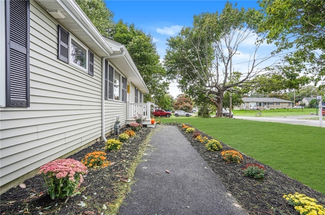 60 Kaufman Road Somerset, MA 02726 - Photo 2 of 11