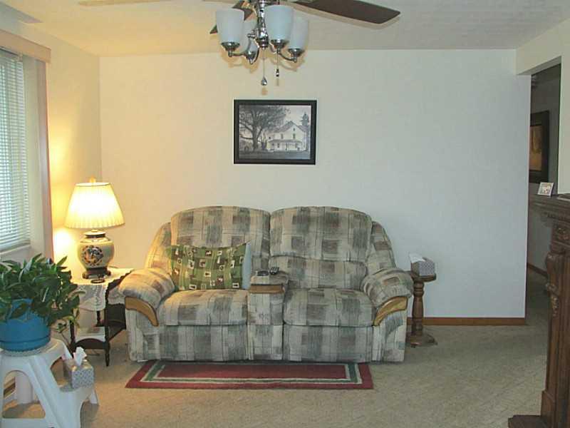 1215 Student Avenue Springfield, OH 45503 - Photo 2 of 12 Gallery Image 2