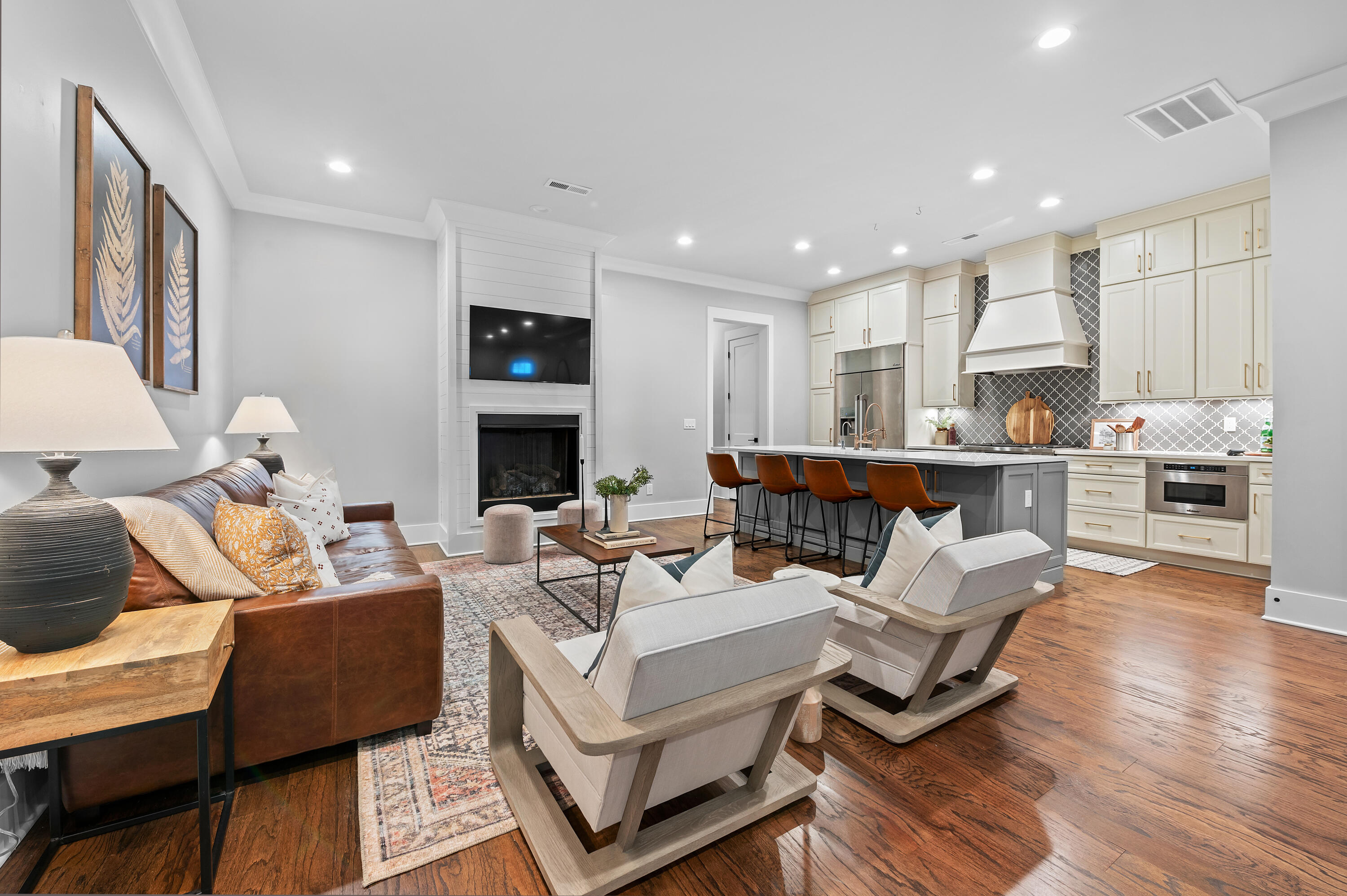 357 East 4th Street Chattanooga, TN 37403 - Photo 14 of 20 Example Family Room