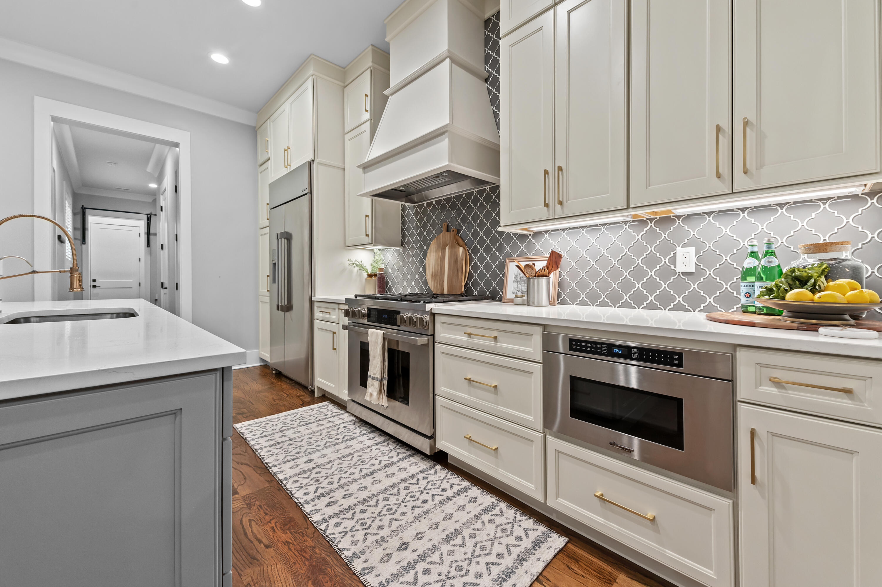 357 East 4th Street Chattanooga, TN 37403 - Photo 15 of 20 Example Kitchen
