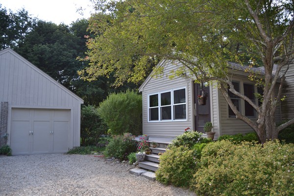 33 Boston Road Andover, MA 01810 - Photo 3 of 24