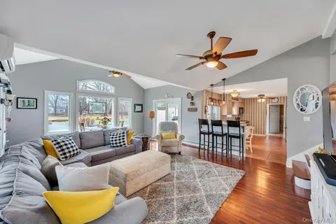 $849,999 | 68 Hill Drive, Bohemia, NY 11716