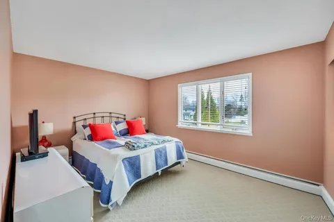 $849,999 | 68 Hill Drive, Bohemia, NY 11716