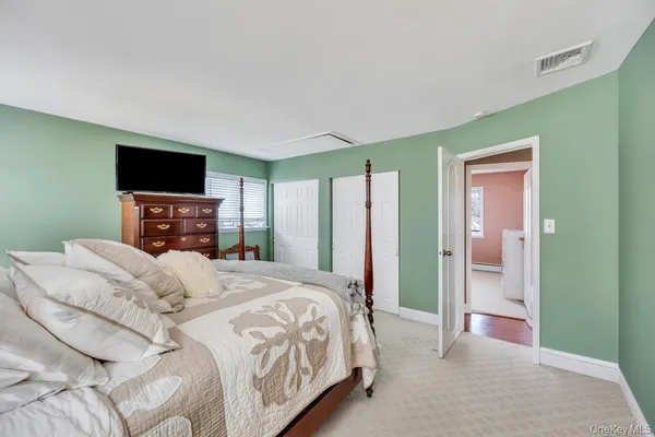 $849,999 | 68 Hill Drive, Bohemia, NY 11716