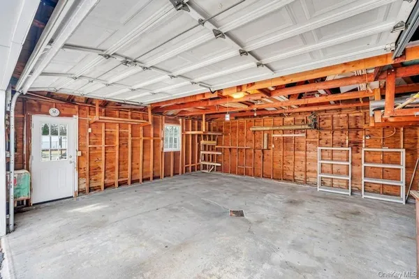 $849,999 | 68 Hill Drive, Bohemia, NY 11716