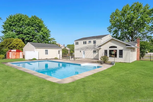 $849,999 | 68 Hill Drive, Bohemia, NY 11716