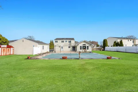 $849,999 | 68 Hill Drive, Bohemia, NY 11716