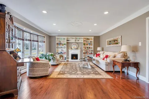 $849,999 | 68 Hill Drive, Bohemia, NY 11716