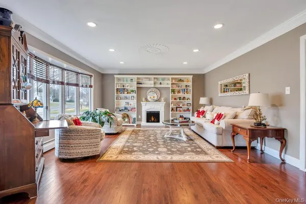 $849,999 | 68 Hill Drive, Bohemia, NY 11716