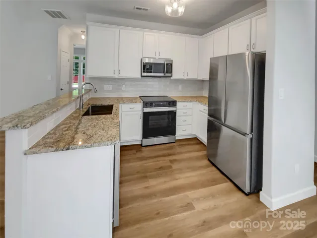 $430,000 | 1523 Callender Lane, Charlotte, NC 28269