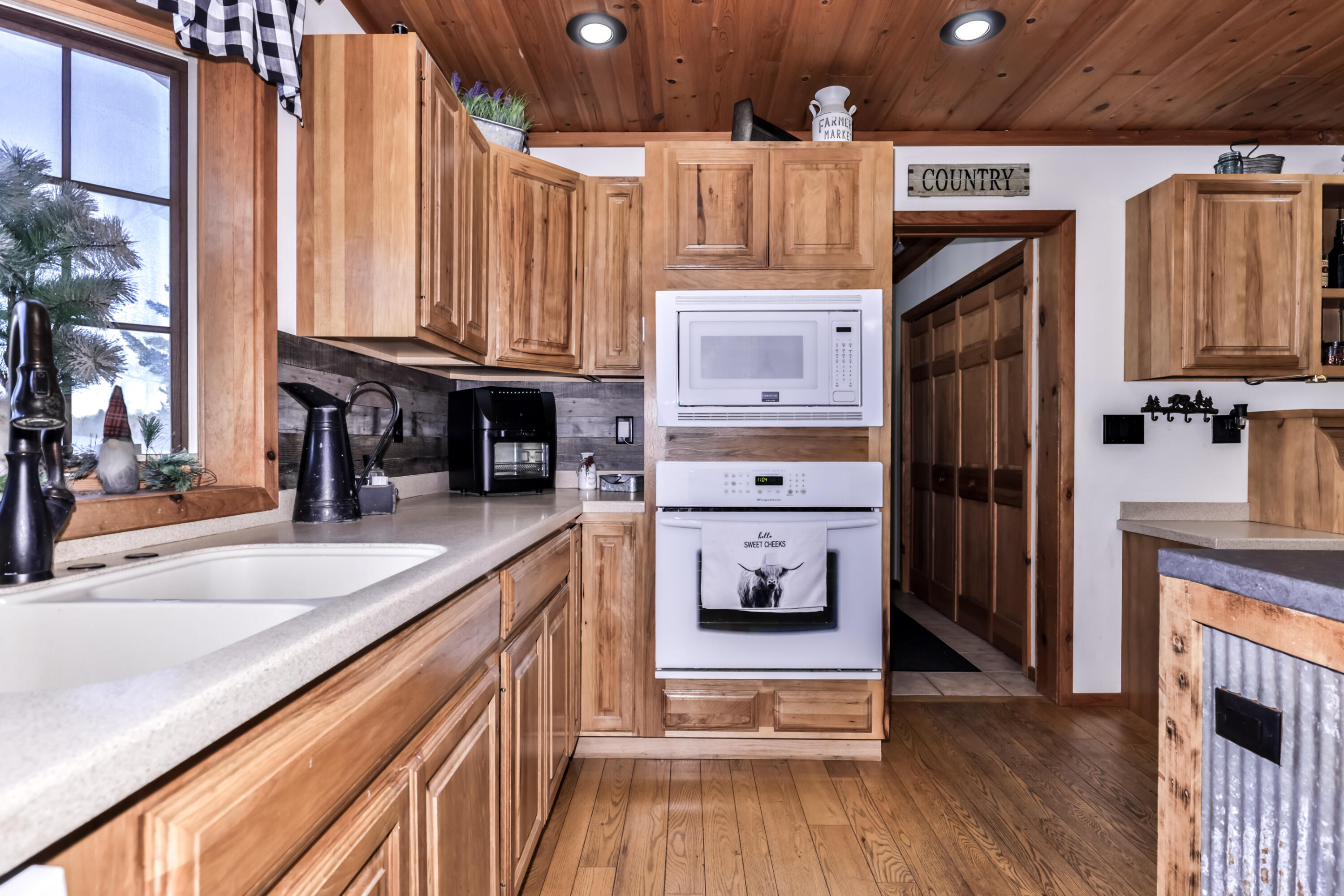 5053 Anderson Road Carey, WI 54534 - Photo 9 of 36 Kitchen