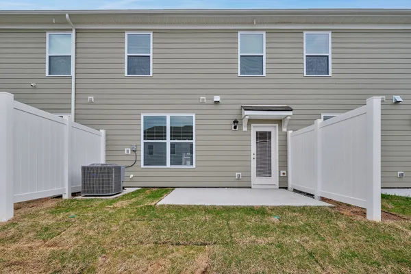 $1,950 | 242 Hazel Lane, Lebanon, TN 37087