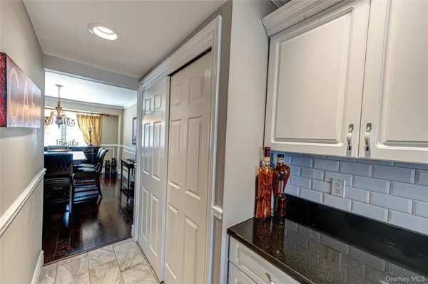 $699,888 | 240 Pond View Lane, Smithtown, NY 11787