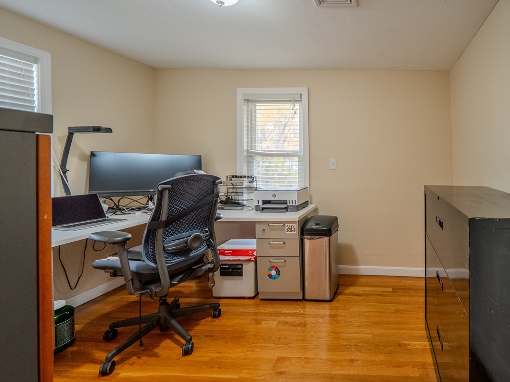 51 Lancaster Road Dedham, MA 02026 - Photo 23 of 41