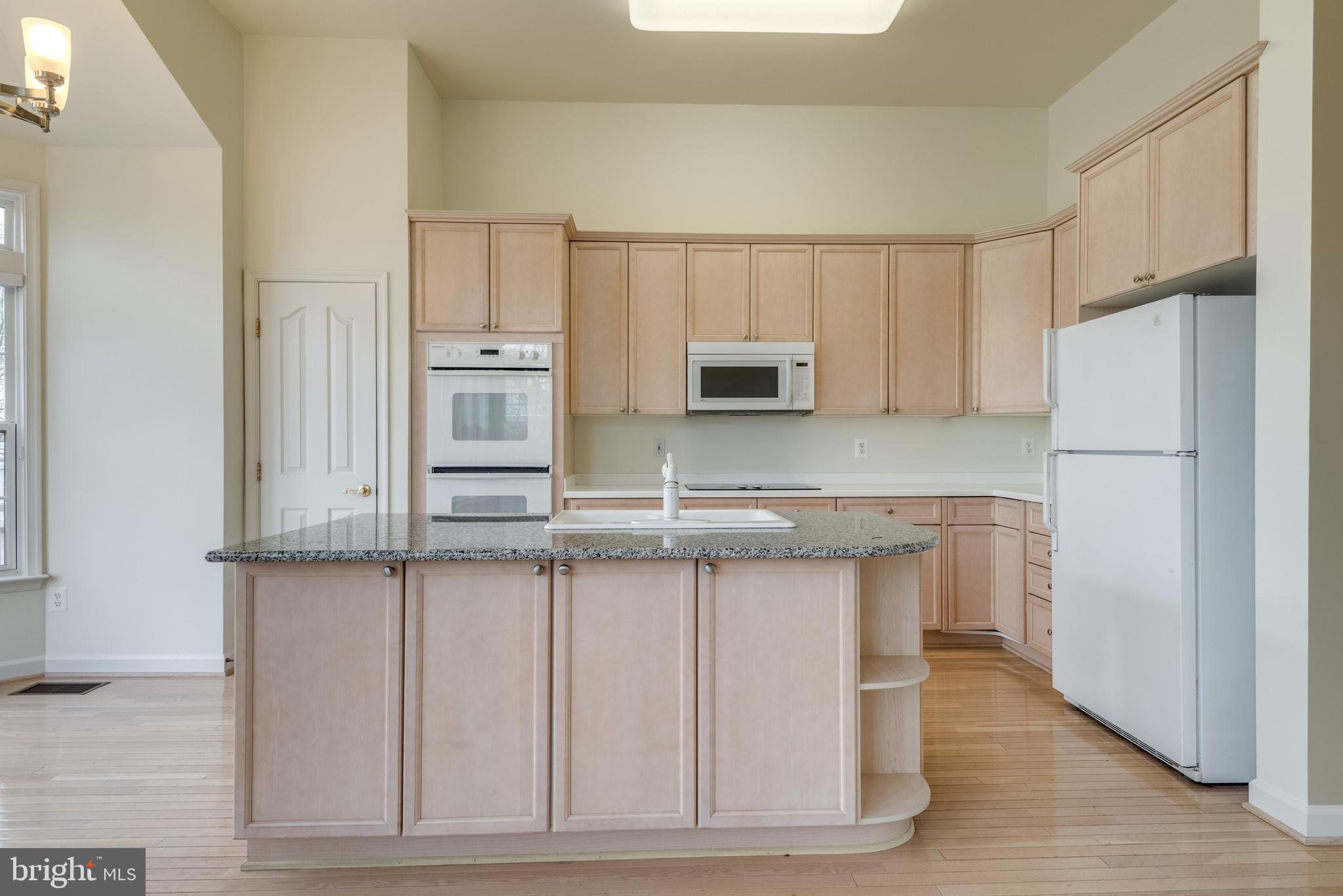 12172 Tryton Way Reston, VA 20190 - Photo 11 of 48