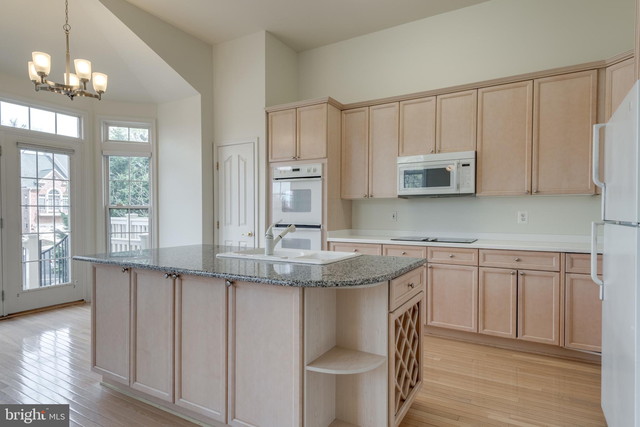 12172 Tryton Way Reston, VA 20190 - Photo 12 of 48