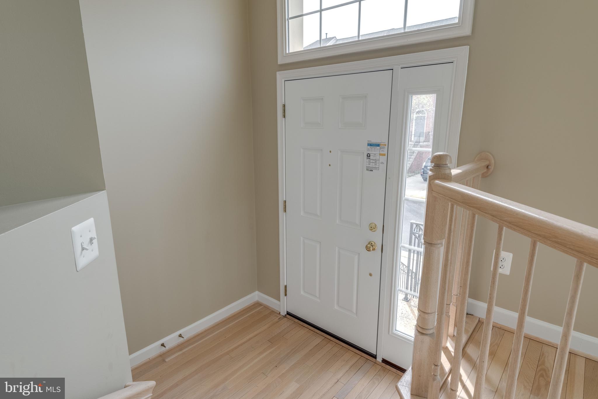 12172 Tryton Way Reston, VA 20190 - Photo 2 of 48