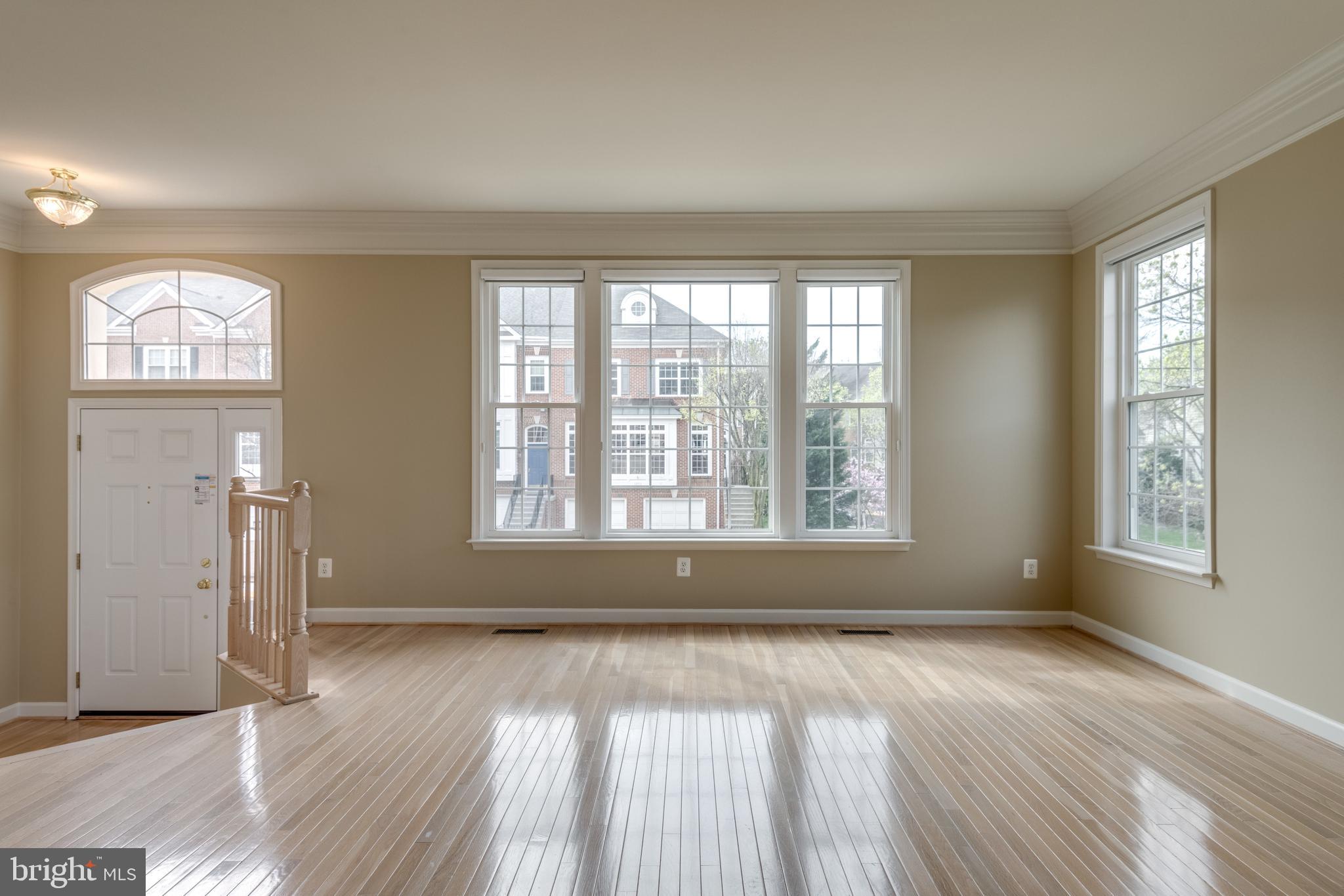 12172 Tryton Way Reston, VA 20190 - Photo 5 of 48