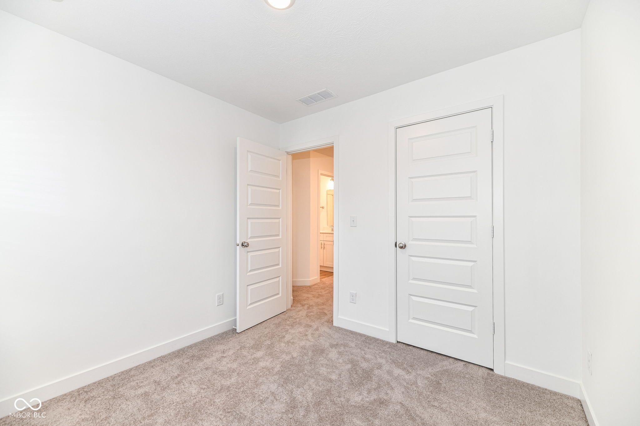 6959 Equality Boulevard Carmel, IN 46033 - Photo 41 of 44