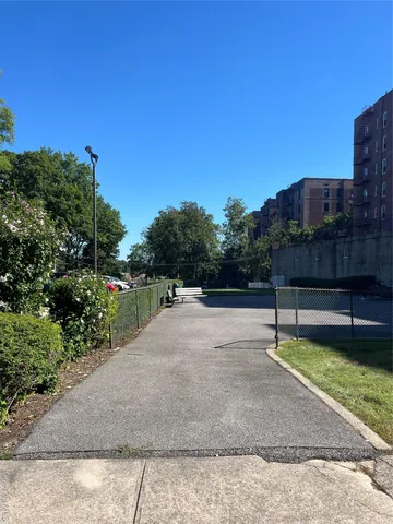 $255,000 | 90 Union Street, Unit 1H, New Rochelle, NY 10805